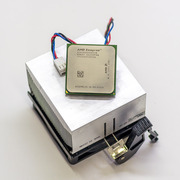  Процессор AMD Sempron 64 2800+  (SDA2800IAA2CN) + радиатор с кулером